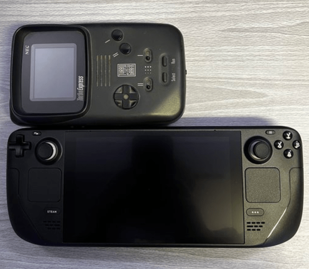 Steam Deck 和 Switch / PSP 等游戏掌机尺寸对比