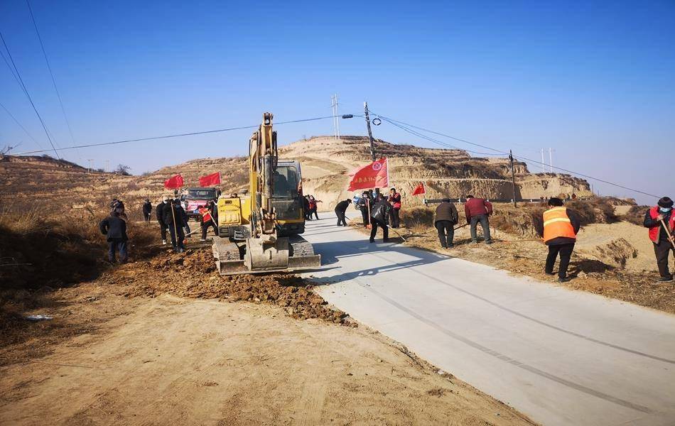 四门镇三结合三到位确保公路整体形象大提升