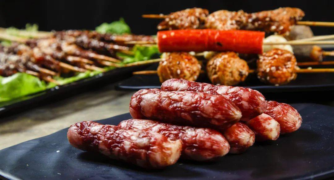 亚硝胺具有强烈的致癌作用,容易引起食管癌,胃癌等.