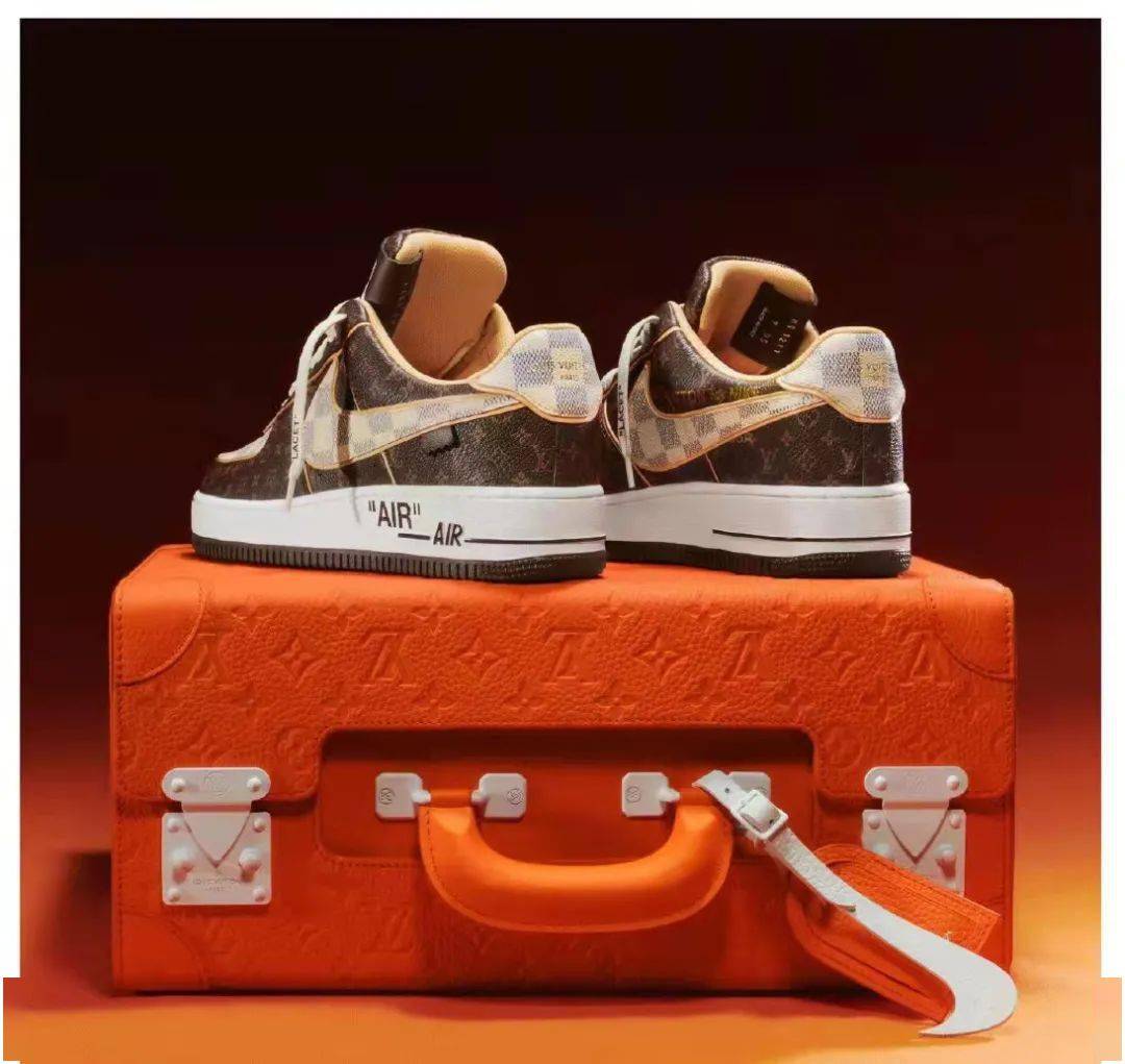 潮讯丨kanyewest出售私人豪奢坦克车ripsawev2