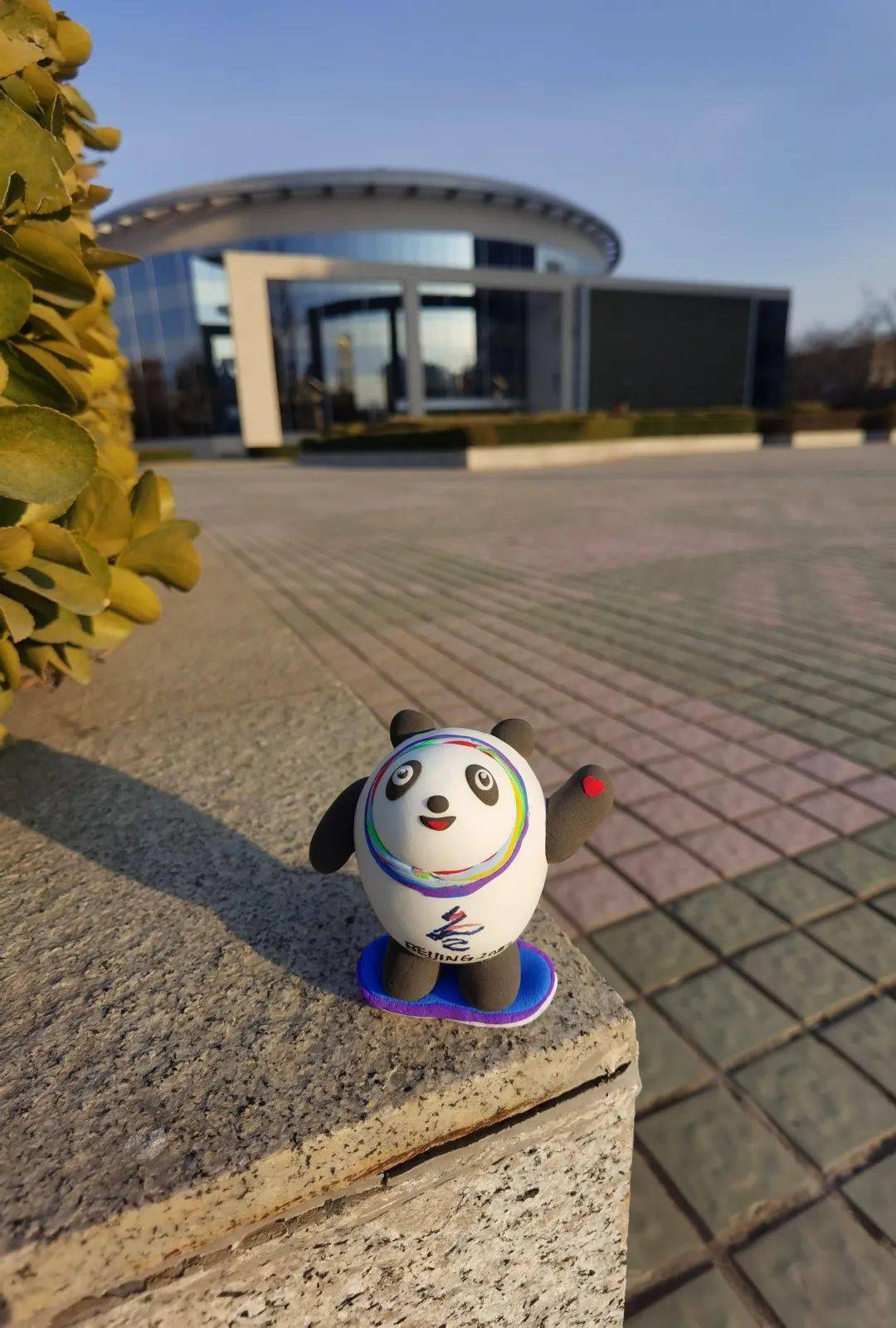 "自己动手,丰衣足食"的低碳理念河马菌本着超级可爱的冬奥吉祥物"冰墩