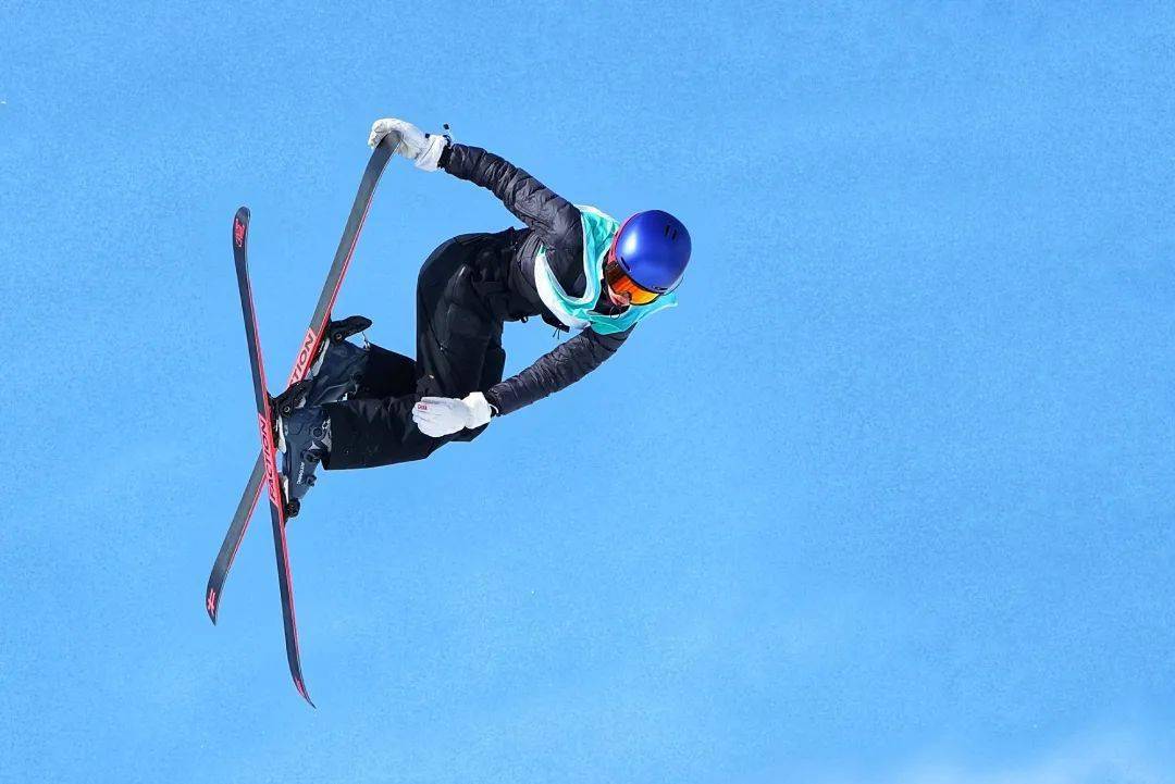冬奥会大跳台滑雪图片