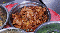 名厨|黄豆芽炒肉也能做成招牌菜?核心在于用11种香料粉炒肉,难怪桌桌必点