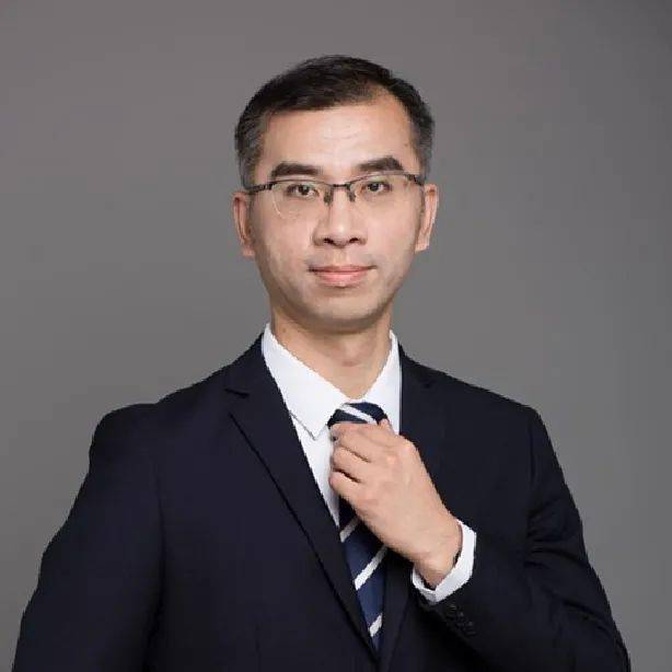 朱凌宇,医学博士,副主任医师,硕士生导师,上海中医药大学附属龙华医院