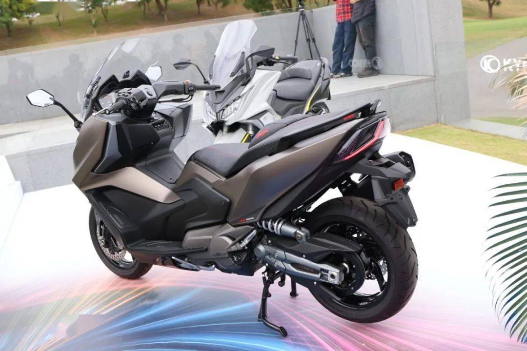 还是88800?新款ak550将国内上市_搜狐汽车_搜狐网