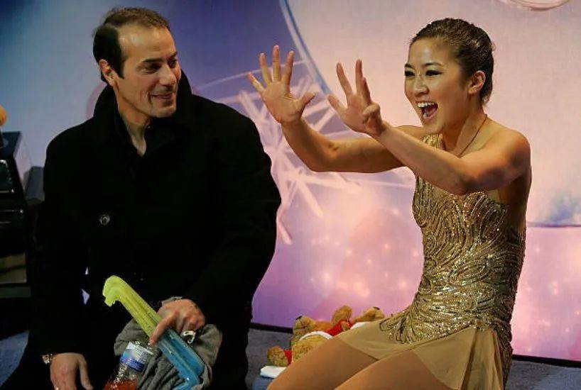 美国华裔选手陈巍冬奥夺冠10岁滑冰表演视频曝光太可爱了