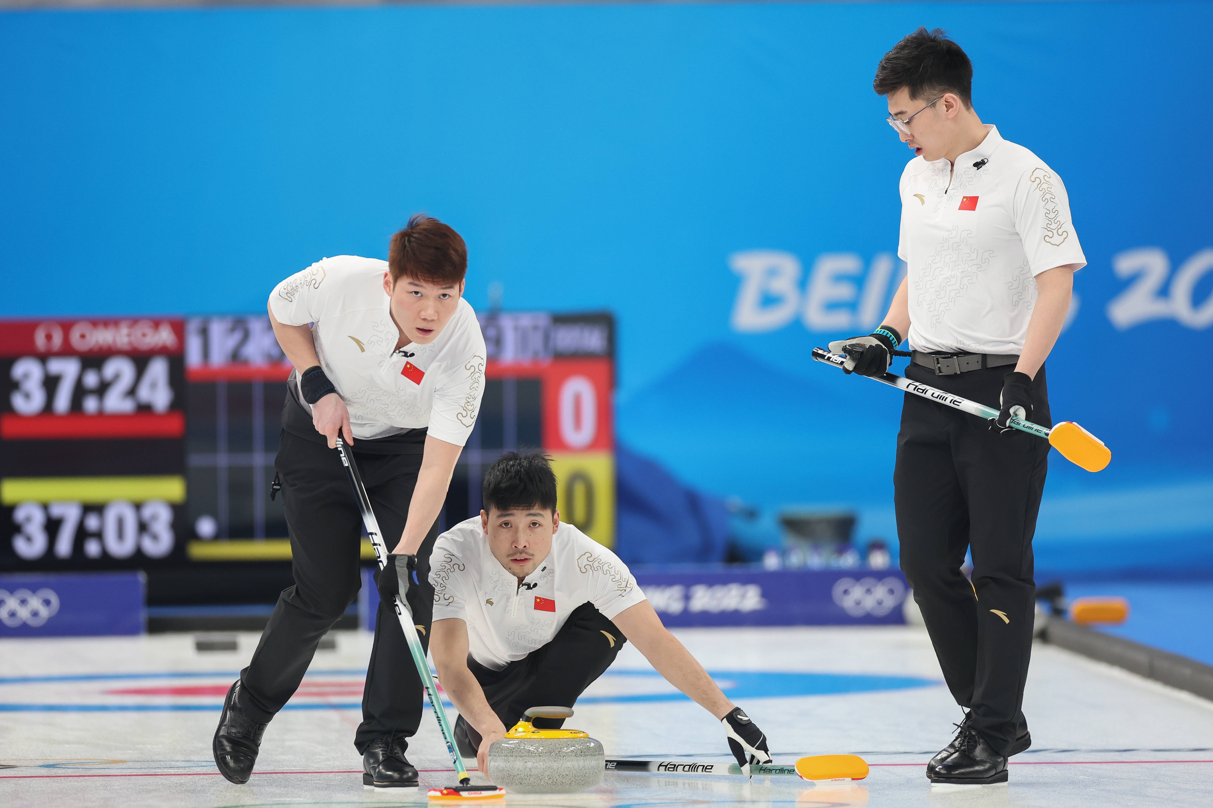 中国男子冰壶队国家队图片