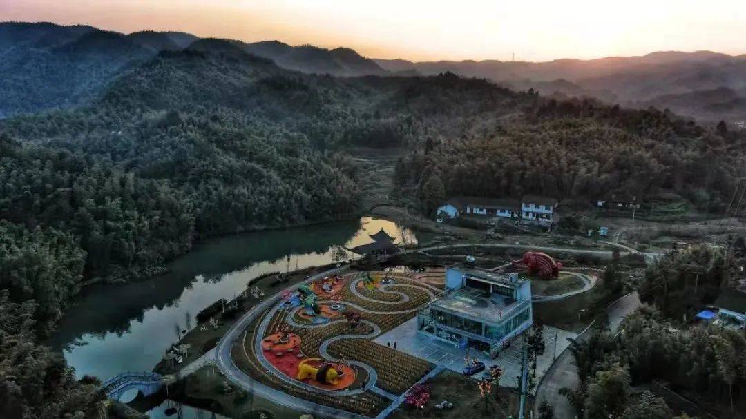 峨眉山 乐山大佛 蜀南竹海 四川这些景区对中国女足免费开放