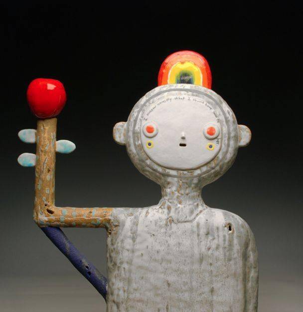 韩国艺术家taehoonkim手中的雕塑有种情不自禁地拥抱太可爱了