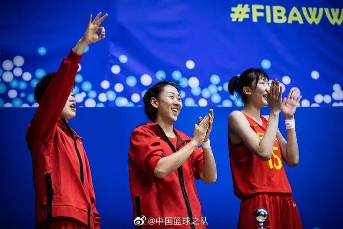姑娘们太棒了！中国女篮晋级世界杯正赛-幽兰花香