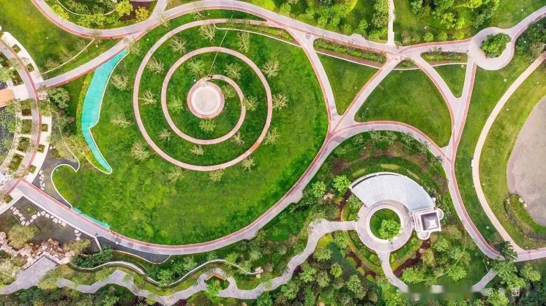 玩转设计元素,螺旋式景观安排上!_花园里_的花园_游客