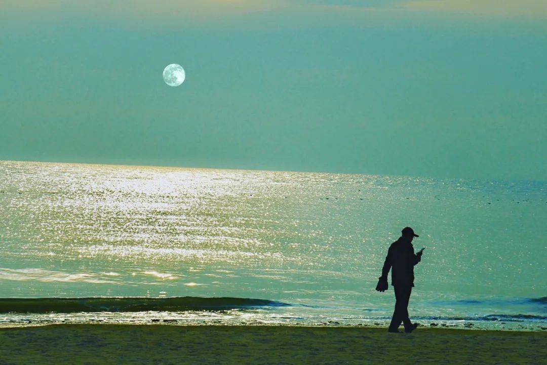 怎么样让自己自然好看 fc2cd8ea1726480fb7a27eaab867bd02.jpeg