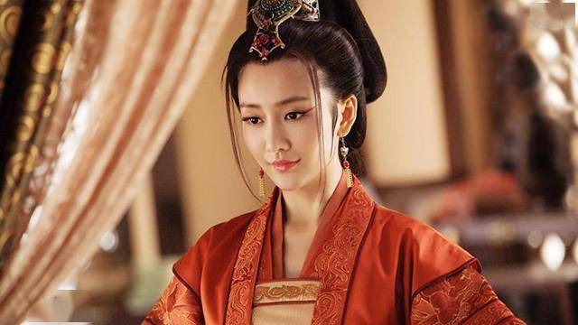 三重门结局章子怡回看“三重门”风波称《最爱》救了自己