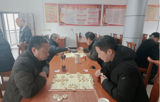 天柱山镇开展象棋比赛欢度元宵佳节