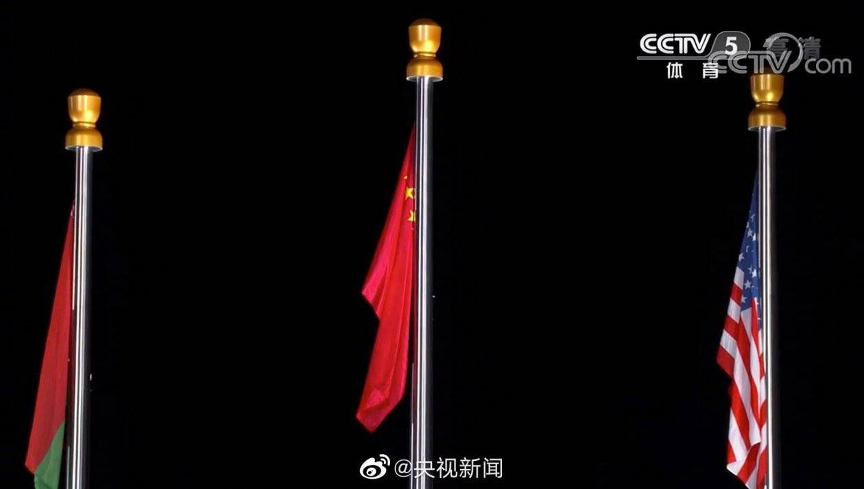 五星红旗|这一面五星红旗属于徐梦桃！为这抹最美的中国红！