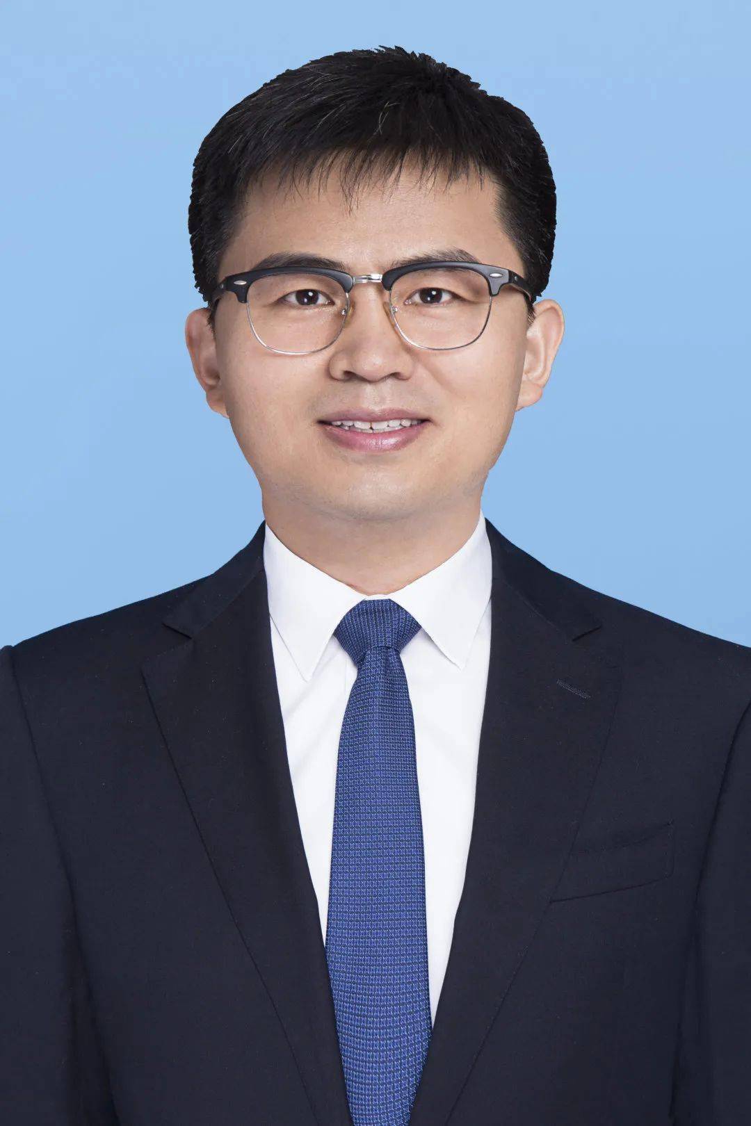 专家坐诊2月18日省口腔医院援建专家张平将来市第一人民医院坐诊会诊