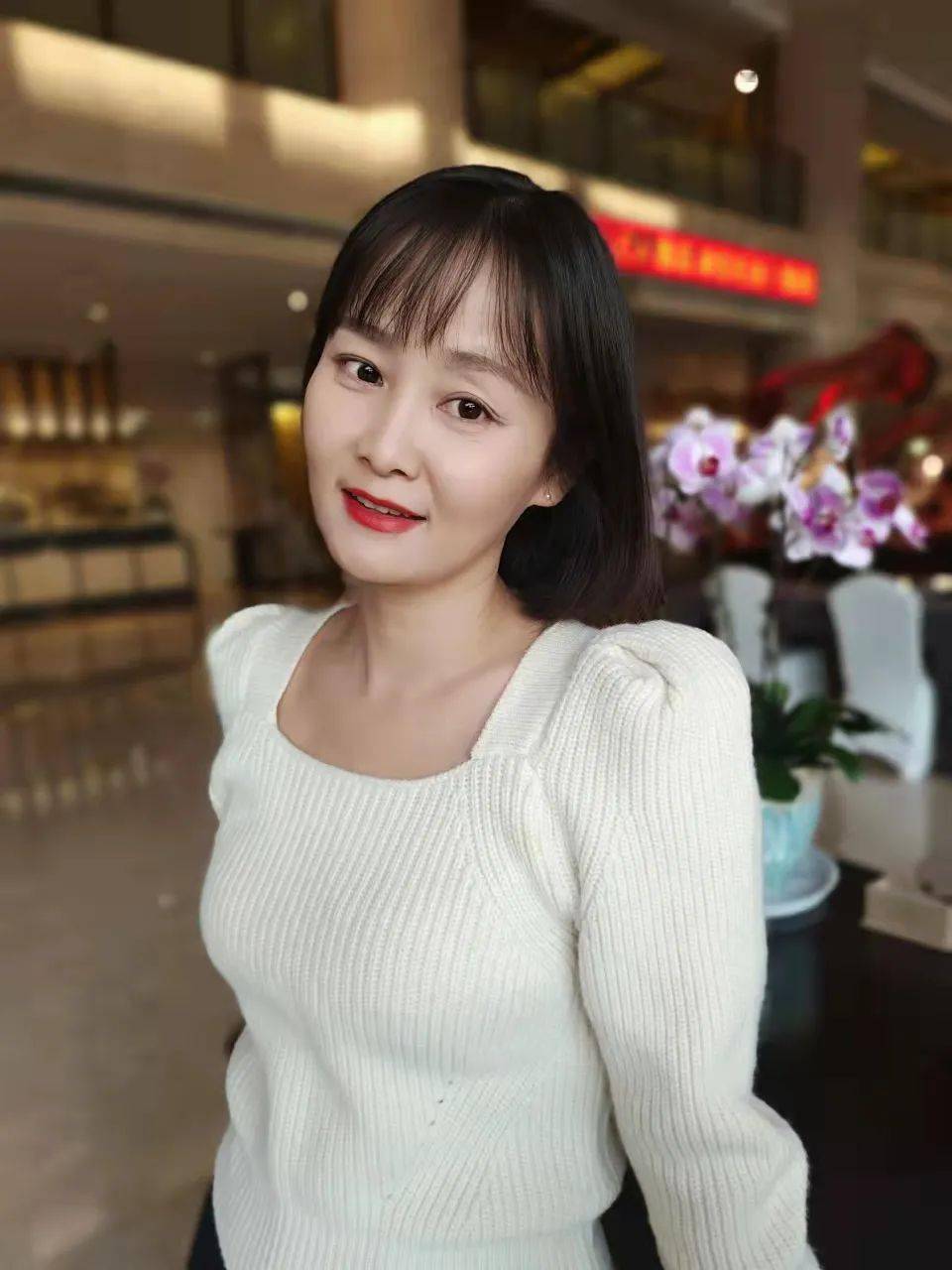 因为有你更美好翟晶晶奋战疫线勇于担当的服务管家