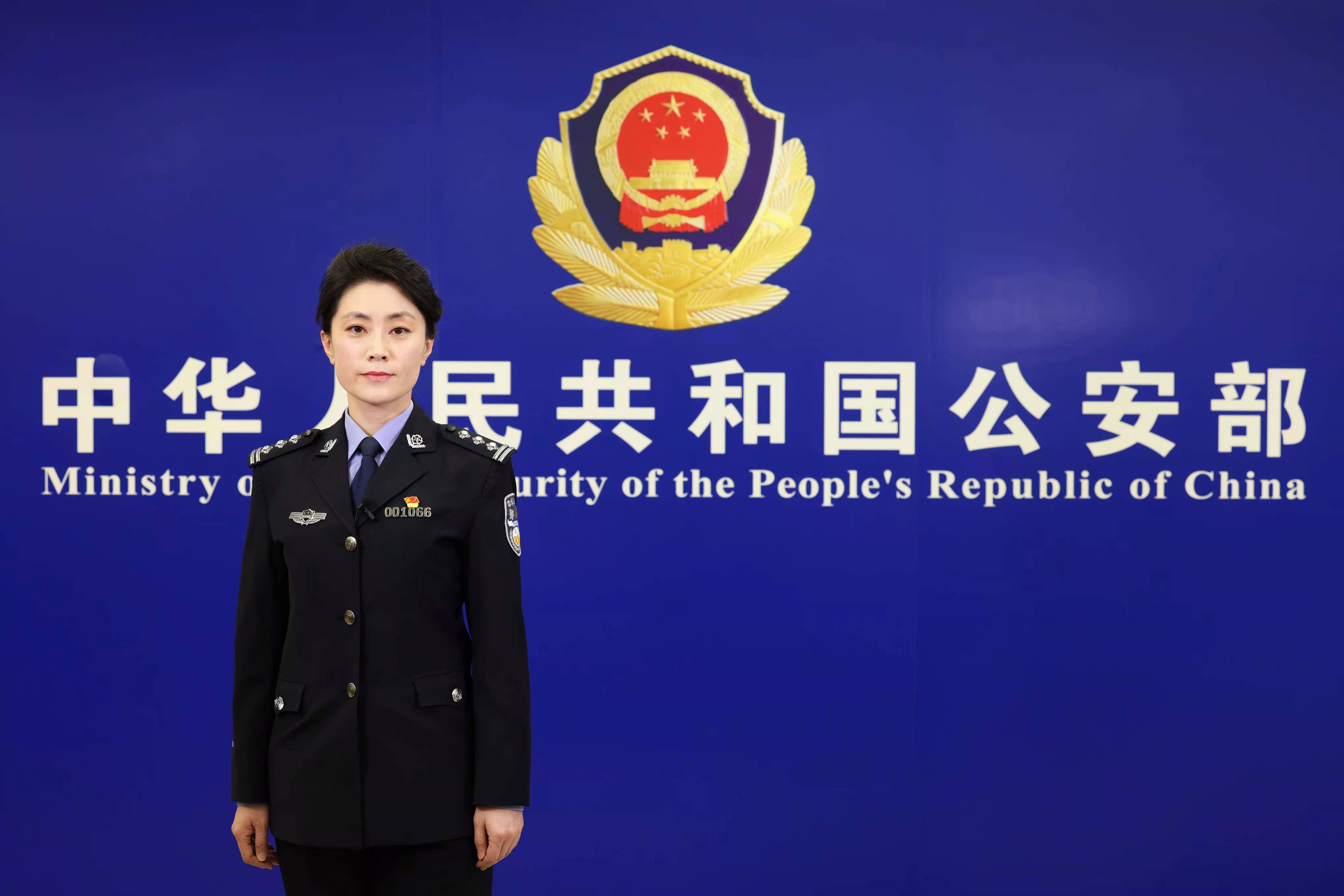 "冰墩墩"生产工厂已有序复工,公安部提醒勿向"黄牛"高价购买_李蓓