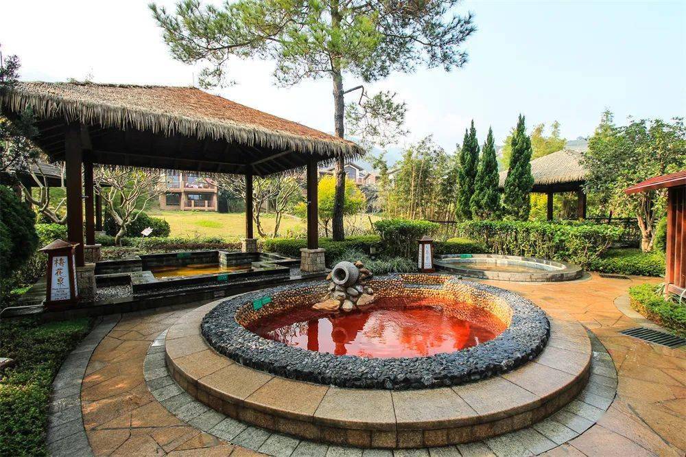 省内自驾游吃住玩全包清远佛冈碧桂园温泉酒店￥499抢2房1厅复式套房