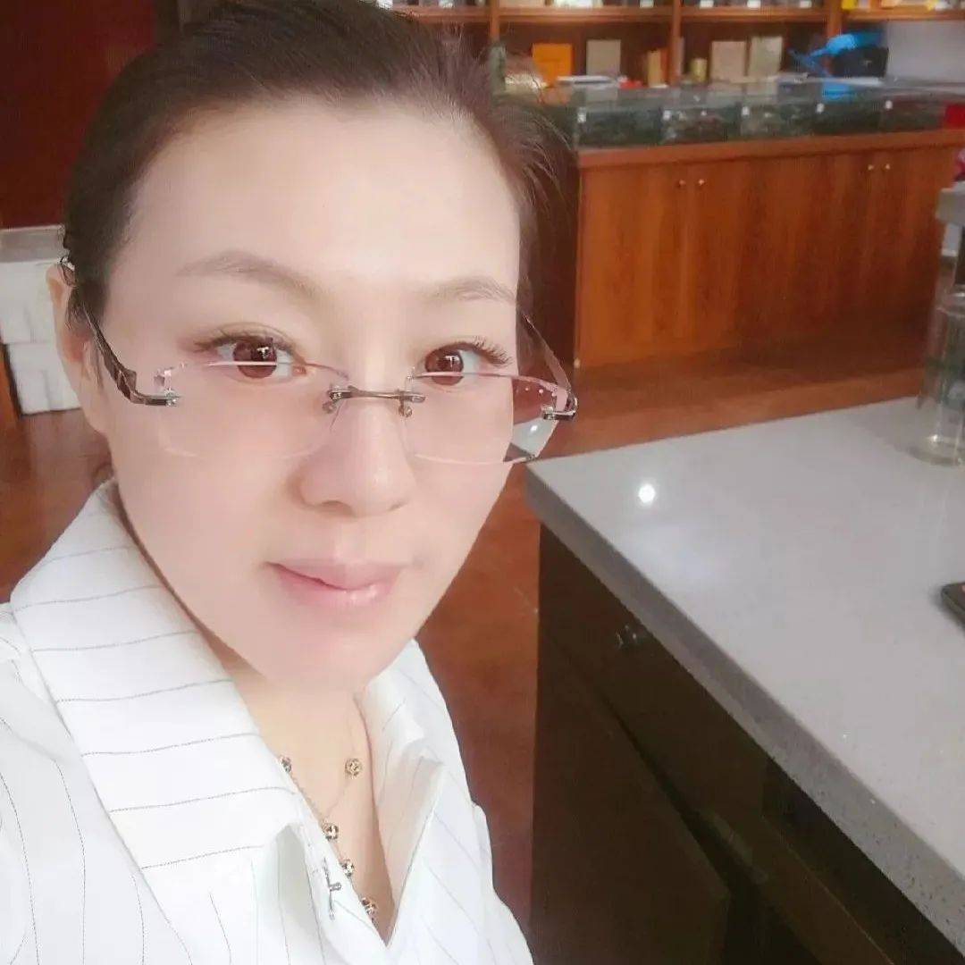 【商界】潍坊企业家俱乐部常务理事:刘春芳女士_海参_成功_发展