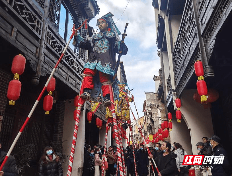 年味|小镇里的年味 | 长乐抬阁故事会是汨罗人记忆中的元宵