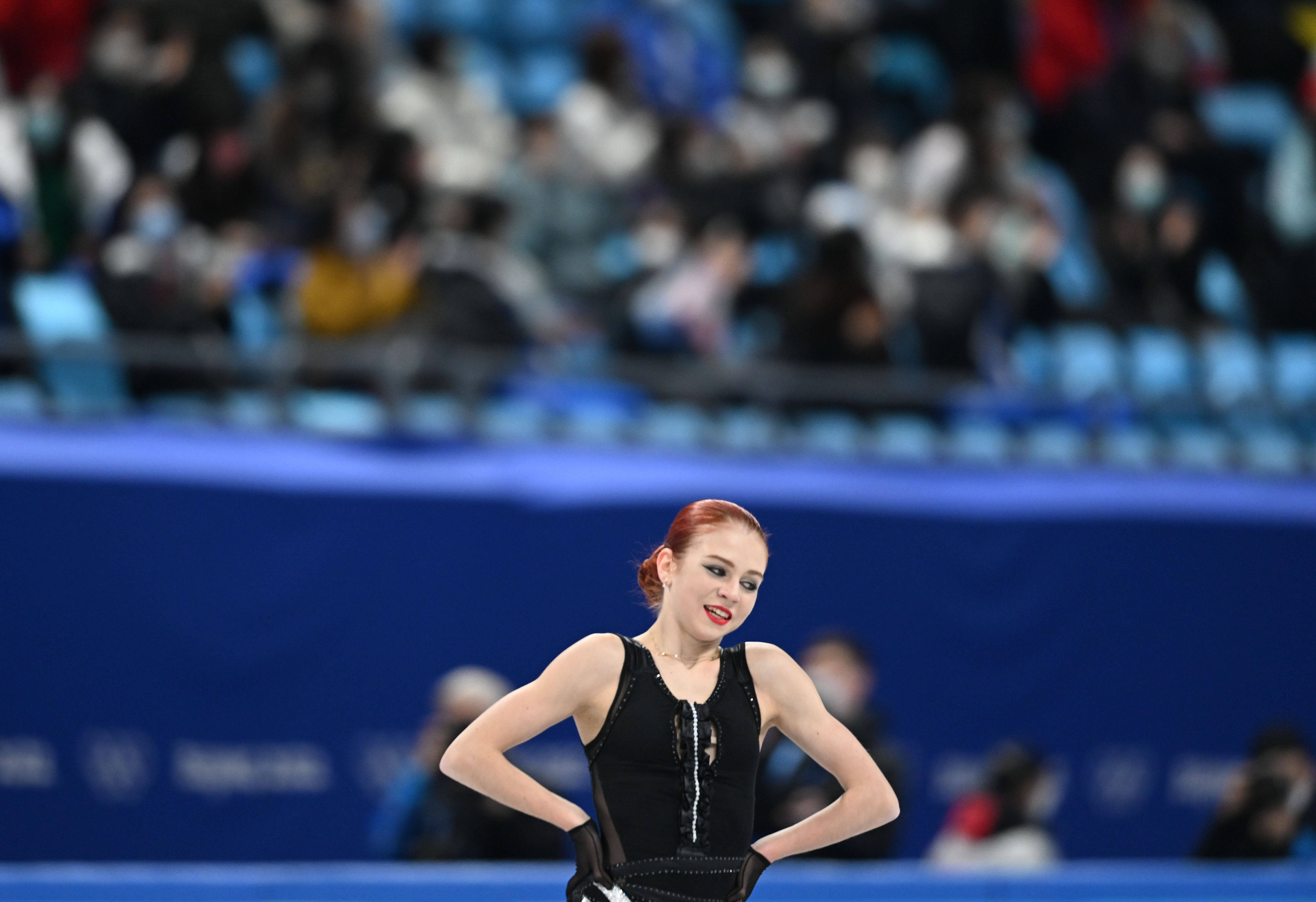 花样滑冰—女子单人滑自由滑赛况_韩雨桐短道速滑女子1500米获第七