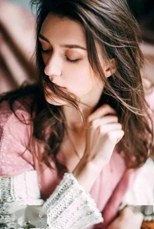 能百毒不侵的人,都曾经伤痕累累_生活_内心_哈哈镜