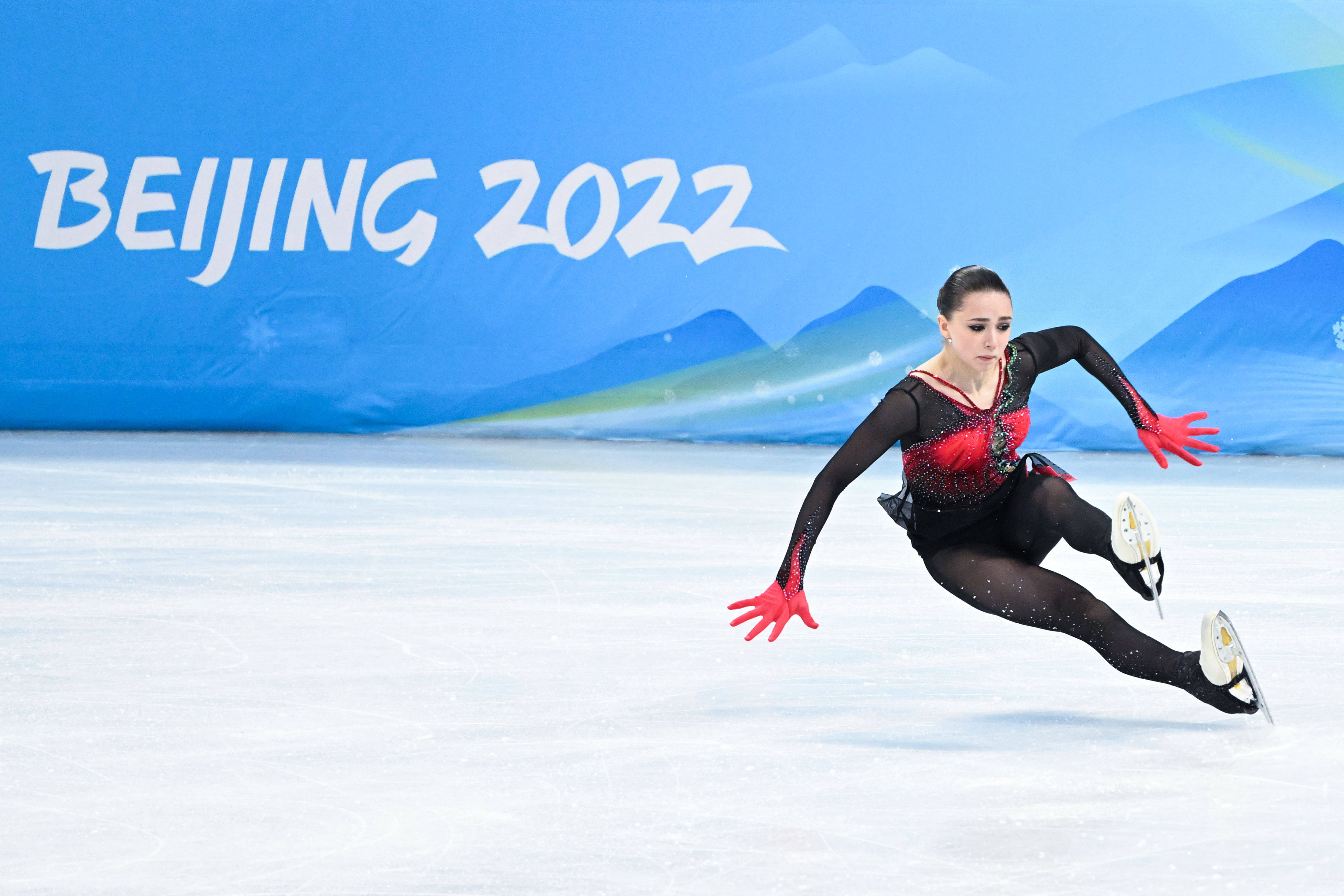 2022冬奥会单人花滑图片