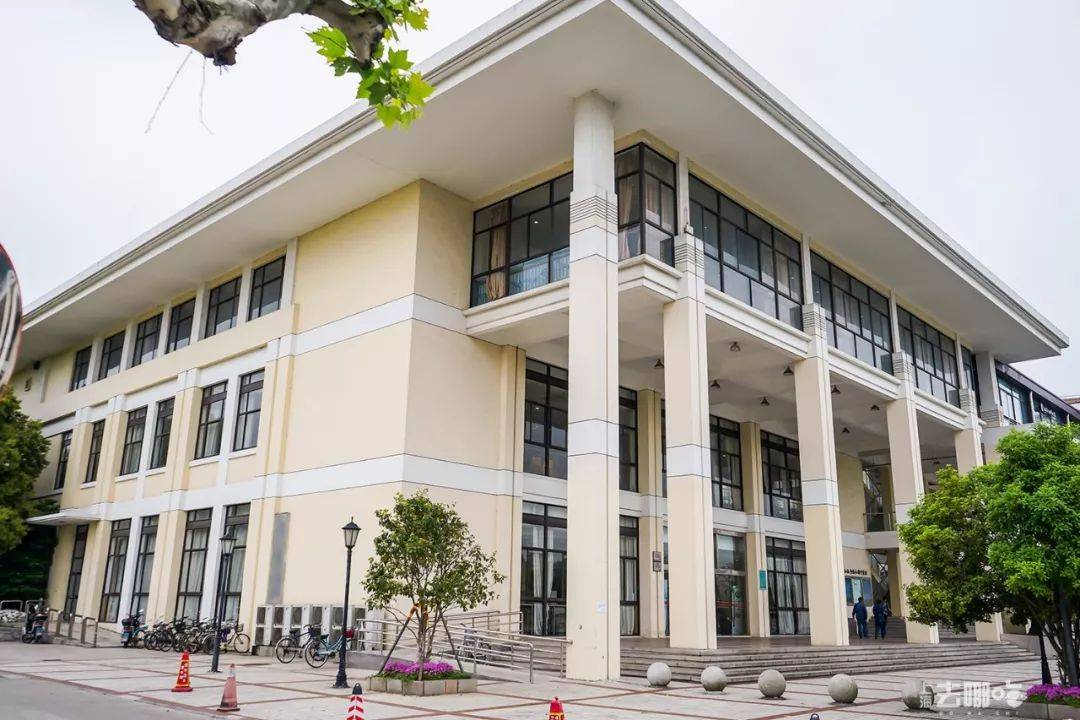 松江七校,好久不见!_大学城_文汇_上海