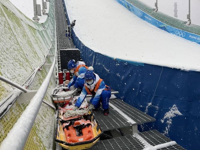 滑雪|外媒聚焦、运动员盛赞...首钢滑雪大跳台何以火爆“出圈”？