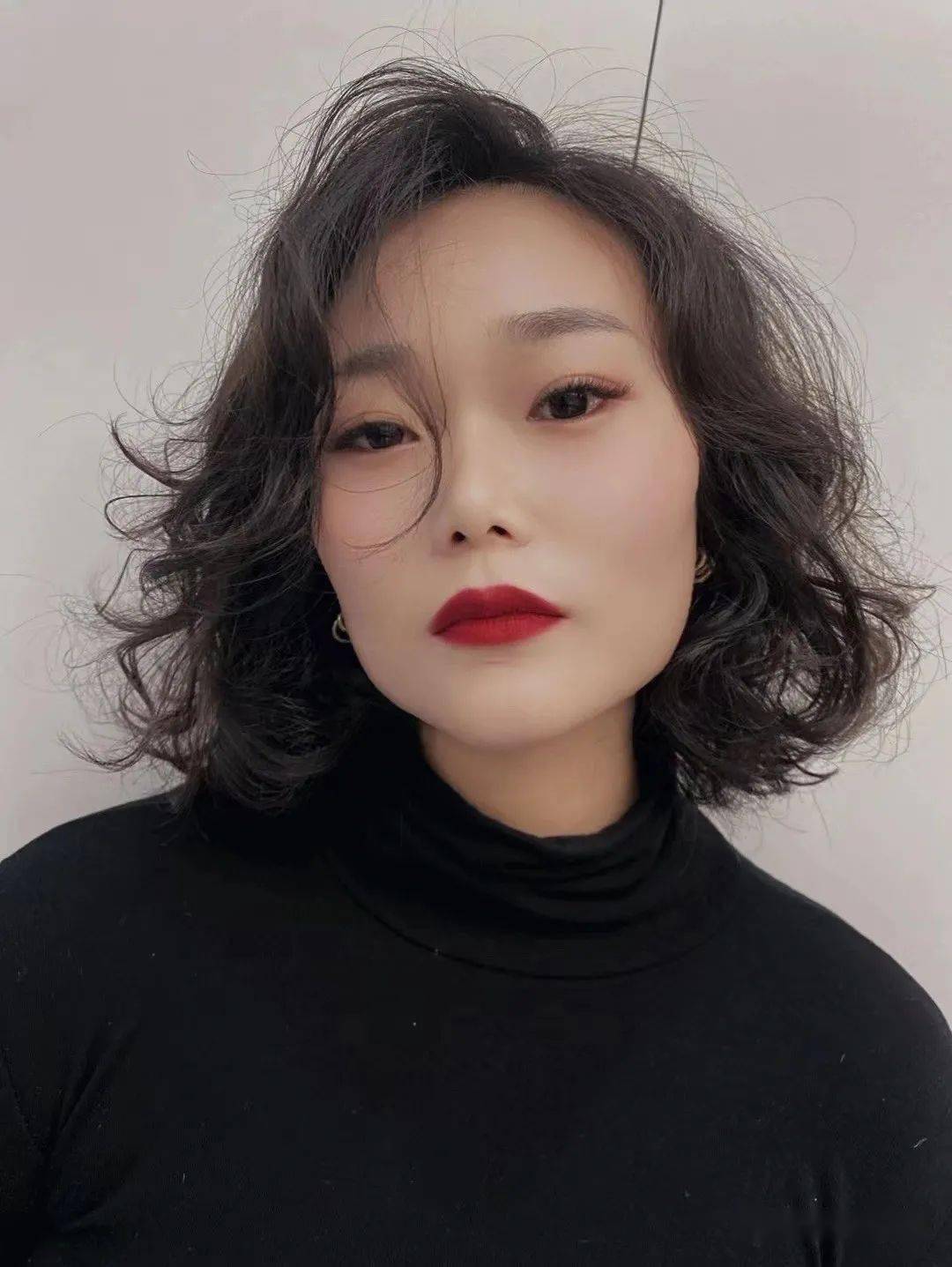 2022短发烫全头也能美美哒