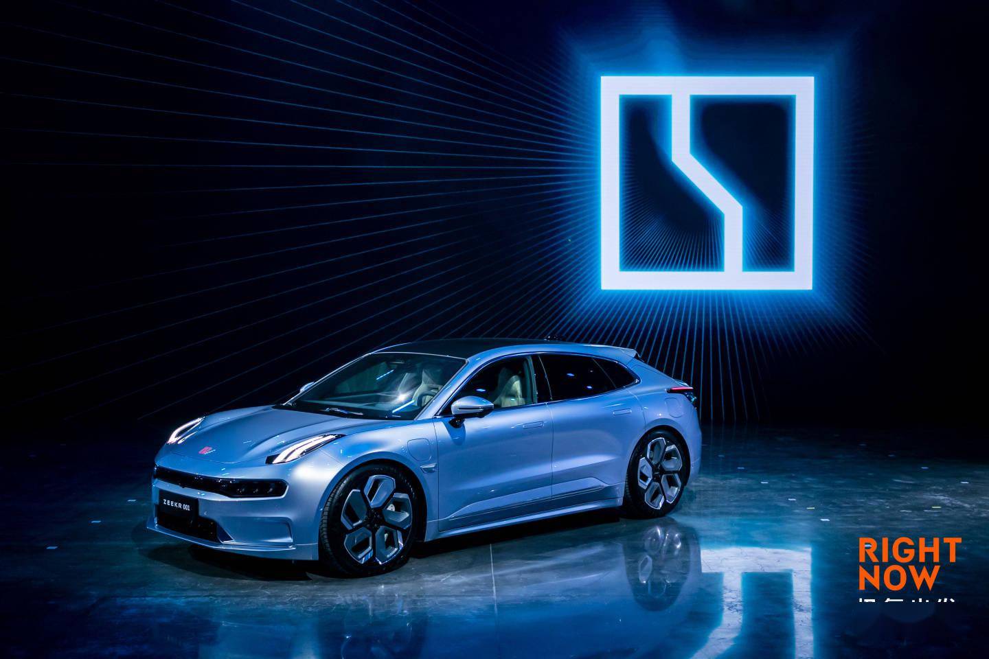 极氪中心全球旗舰店正式开业，极氪 001 累计交付量突破 10000 台