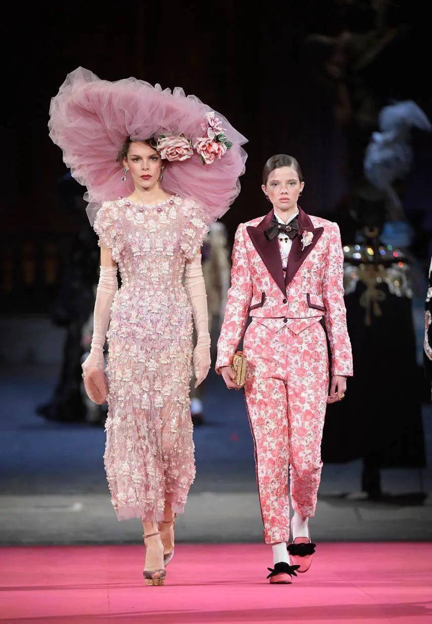 色彩粉色系也太撩人了，好看又减龄！