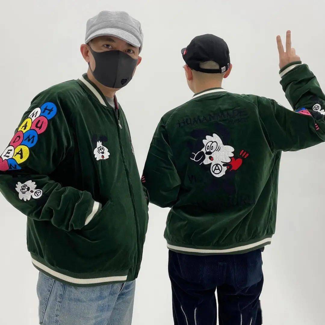 Kanye 的 Stem Player 播放器，首日销量突破 220 万美元