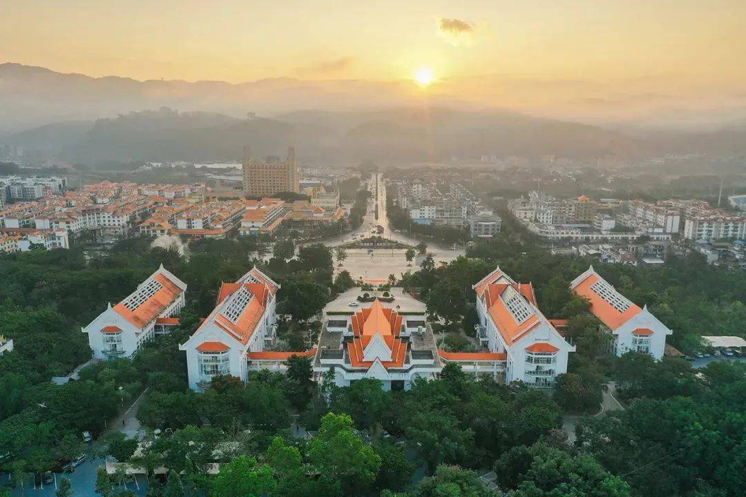 新曲首发平凡中的坚守让勐腊更加纯翠