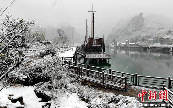 舞阳|贵州施秉雪景美如水墨画