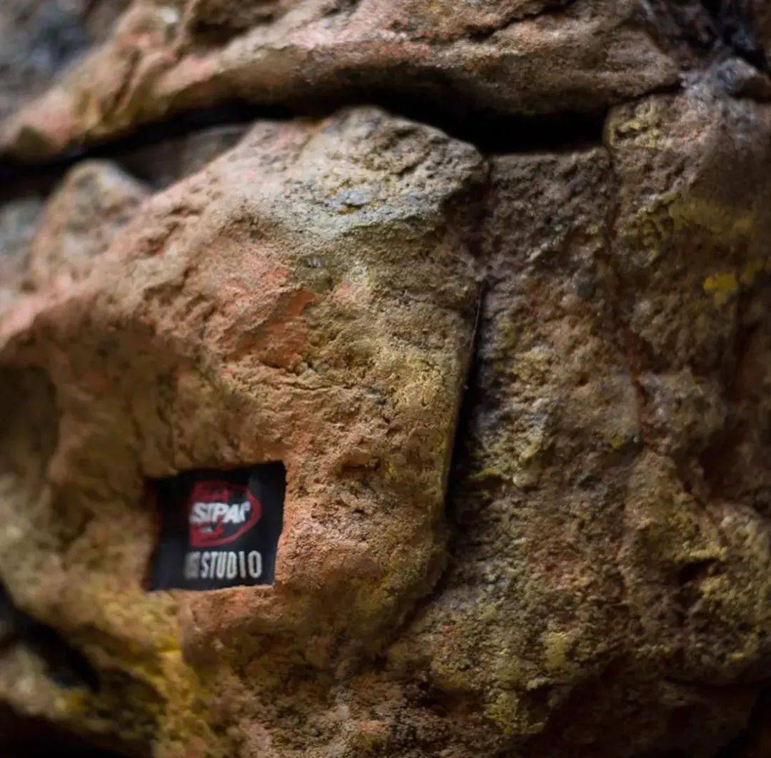 深田咏美被勒索,不然就要散播她的热辣影片_di_xi_深田