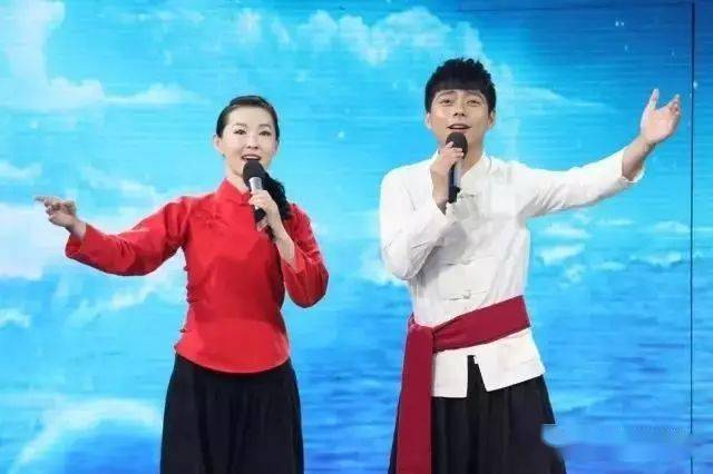 每天一歌||小夫妻组合演唱《绥德等你来》_陕北_中国_陕西省