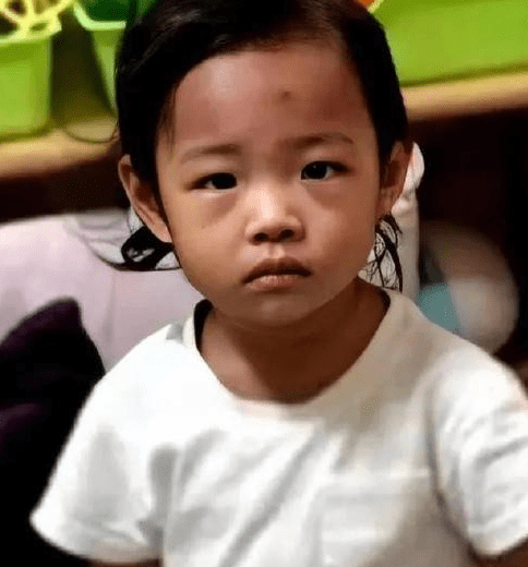 韩国郑仁案:女童被领养后坠入炼狱,养父母虐待其视频有800多个