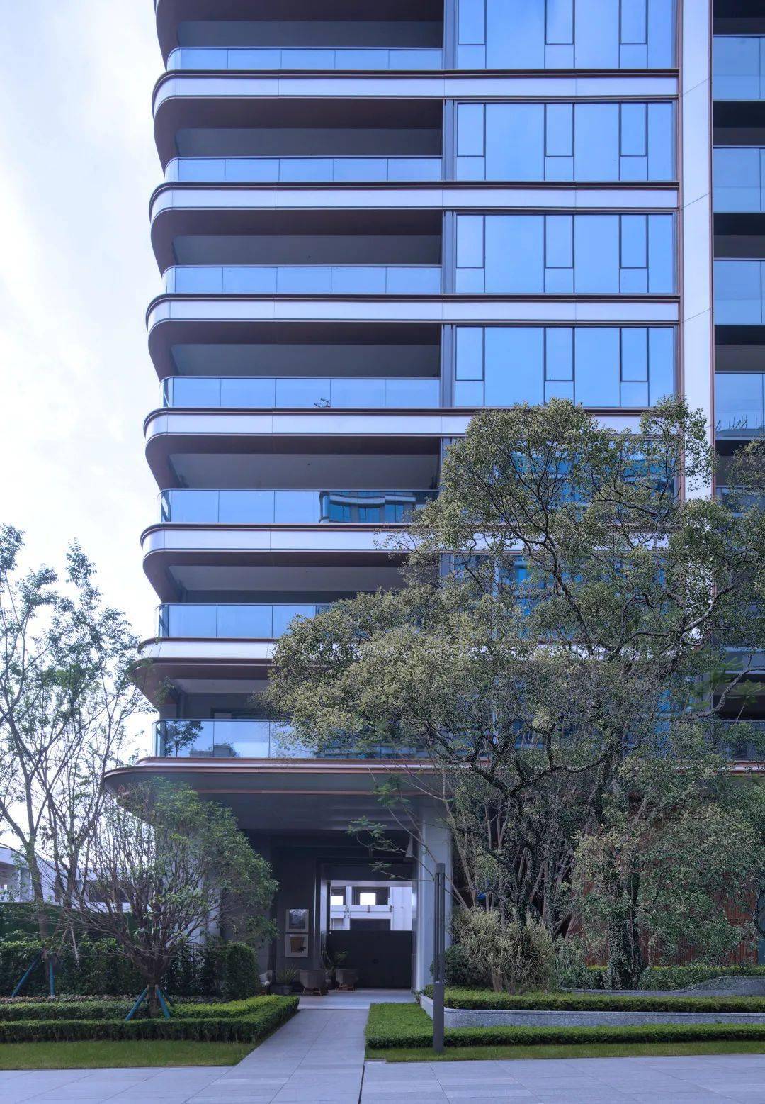 重庆融创壹号院融创全新住宅立面公建化大平层户型