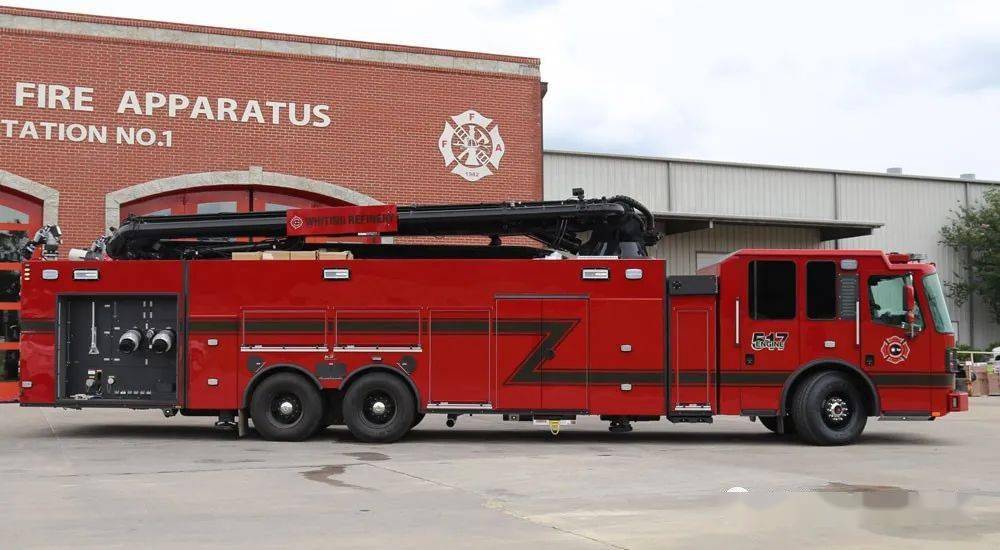 大流量就是王道 石油化工火灾主力选手 解析美式工业消防车_fire_pump