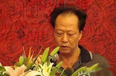 黄楚龙40年前去深圳做建筑工人今资产过千亿他是最神秘的富豪