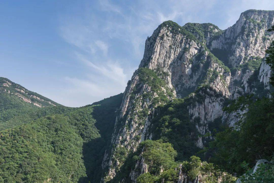 春游正当时 嵩山这三条经典登山路线美到让你惊叹!