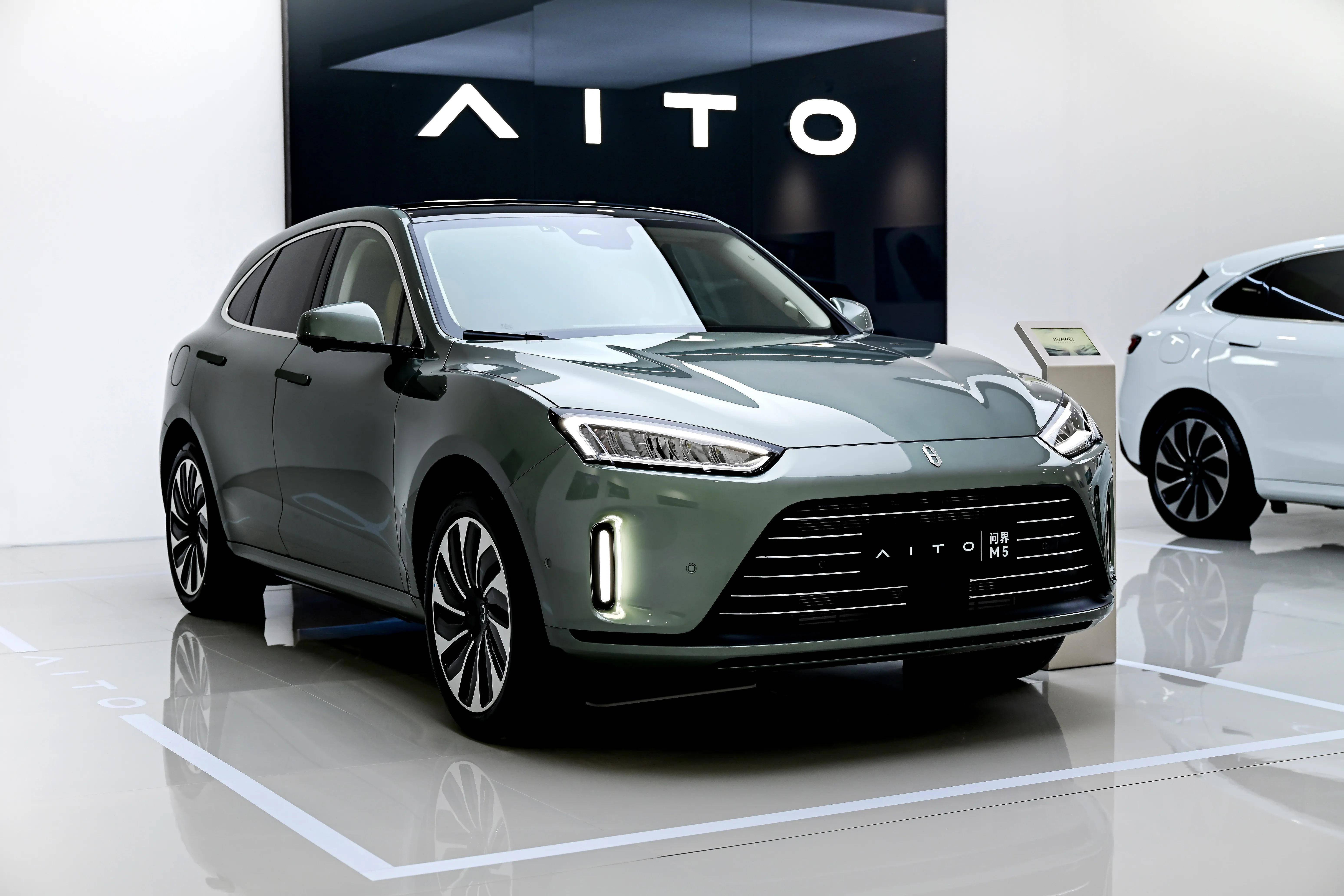 华为"保时捷",第1代华为suv来袭,增程式 四驱,还看啥特斯拉_搜狐汽车