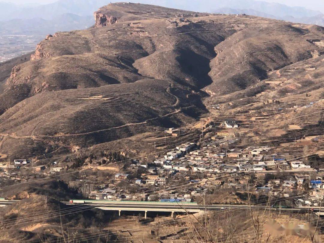 登雙鳳山感受藍天白雲俯瞰大美邢臺手機拍照五方元音紀實邢臺