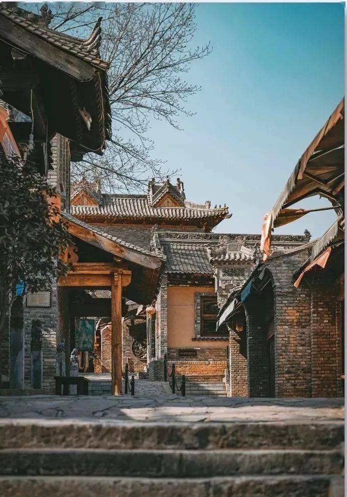 在陈忠实的笔下,发生了多少荡气回肠的关中往事.