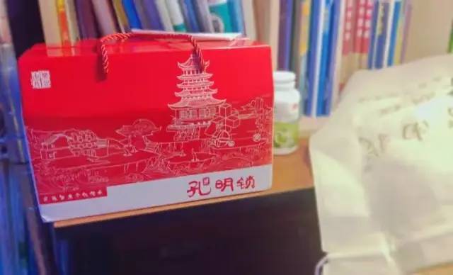 积木【DIY】木玩届的“乐高”积木，国风孔明锁，谁玩谁上瘾！