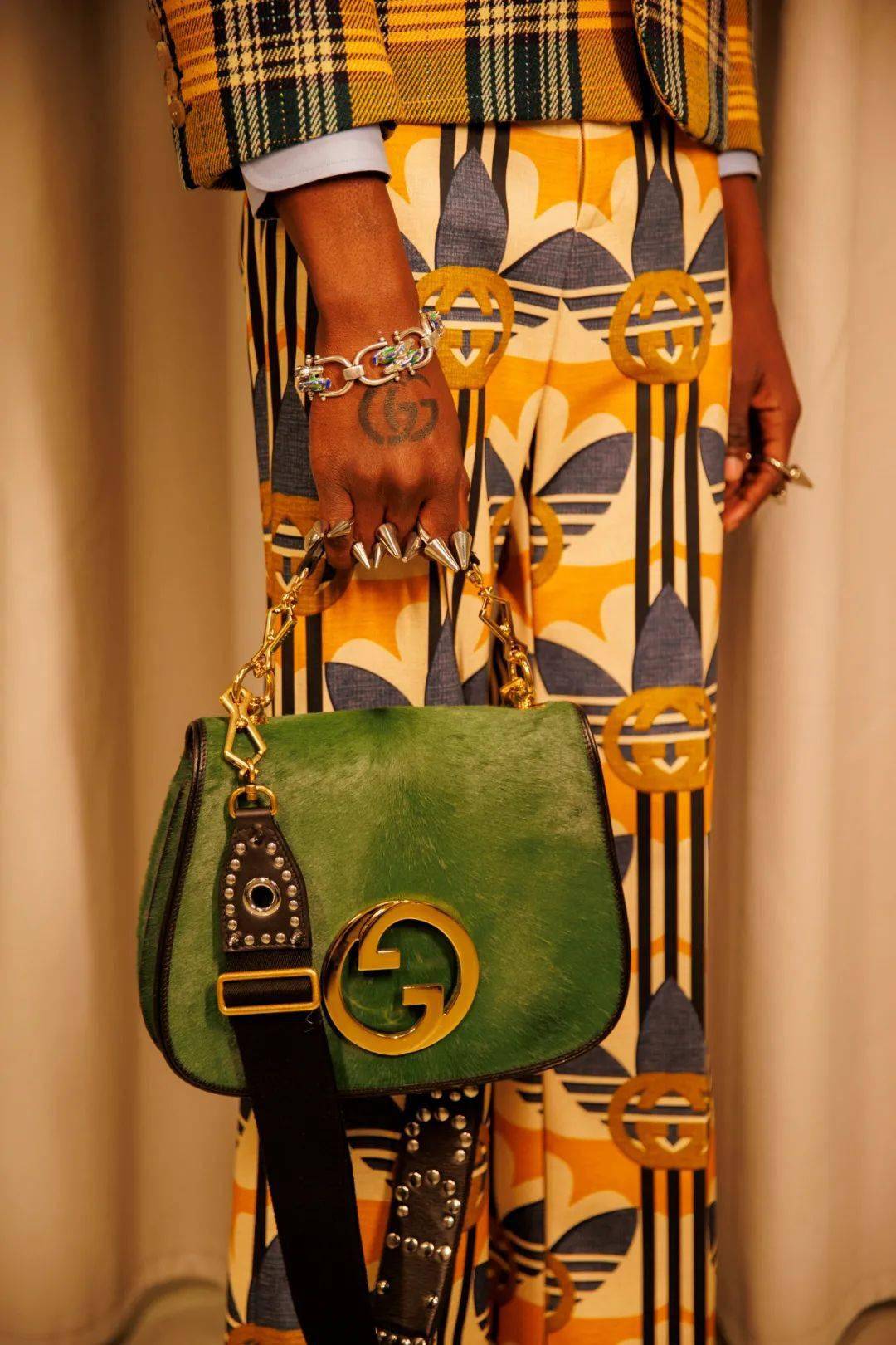 镜中奇变,gucci打破的与创造的_michele_gucci_时装周