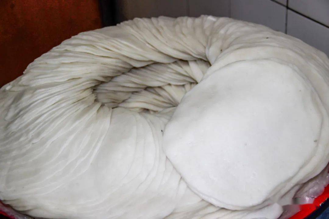 舌尖上的镇雄烧饵块