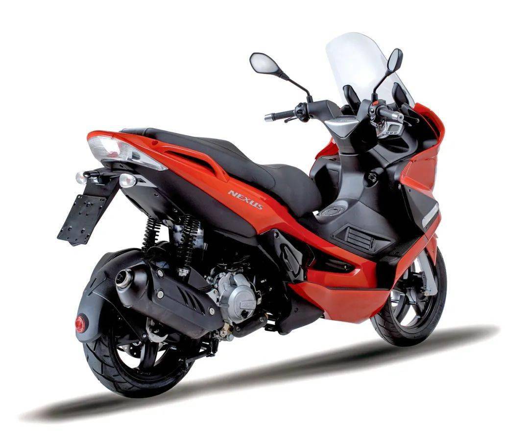 piaggio 比亞喬 有待國產化的選擇:500 cc 篇_搜狐汽車_搜狐網